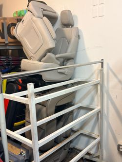 Automobile seats