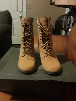 Timberland boots size 8 1/2