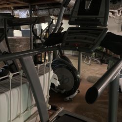 Treadmill 