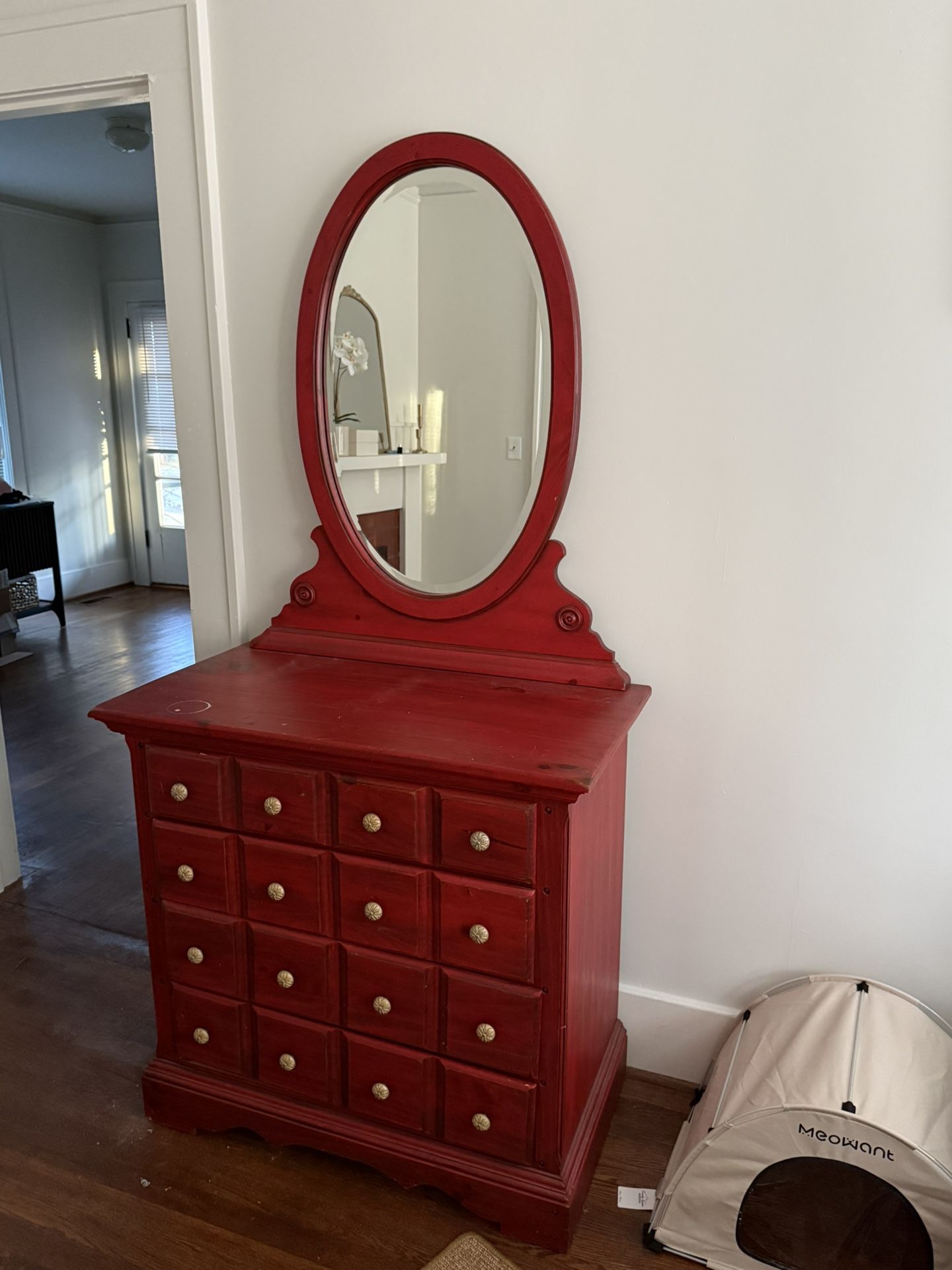 super cute chest/ dresser 