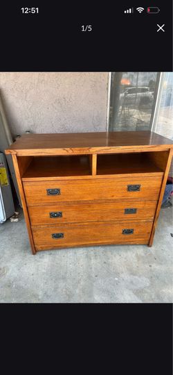 Dresser