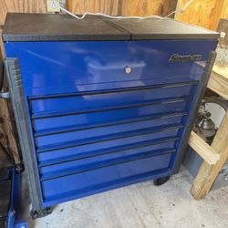 Snap On Tool Box 40" Sliding 8-Drawer Bedliner Top 