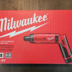 Milwaukee M4 Hex 2-Speed Screwdriver Kit 