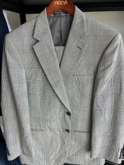 Bill Blasts Men’s Grey Plaid Suit 