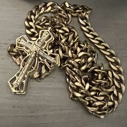 10K Gold Cuban link Chain & 10K Gold/Diamond Cross