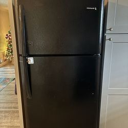 Black Frigidaire 