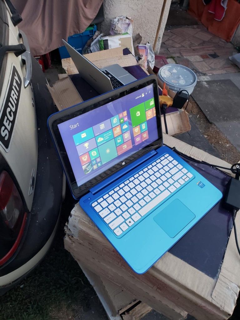 Blue 512GB Touchscreen HP Computer Laptop Window 10 with 4 GB ram 512GB storege. 0 issues $250! Free delivered in person. All work 100%