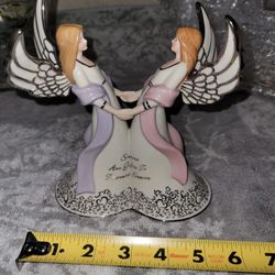 Figurine, Plays Music $15 Obo