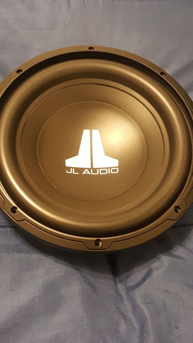 JL AUDIO 2 12S SUBS WITH NO BOX