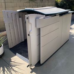 Rubbermaid medium size storage shed