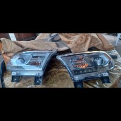 2018 dodge Durango headlamps