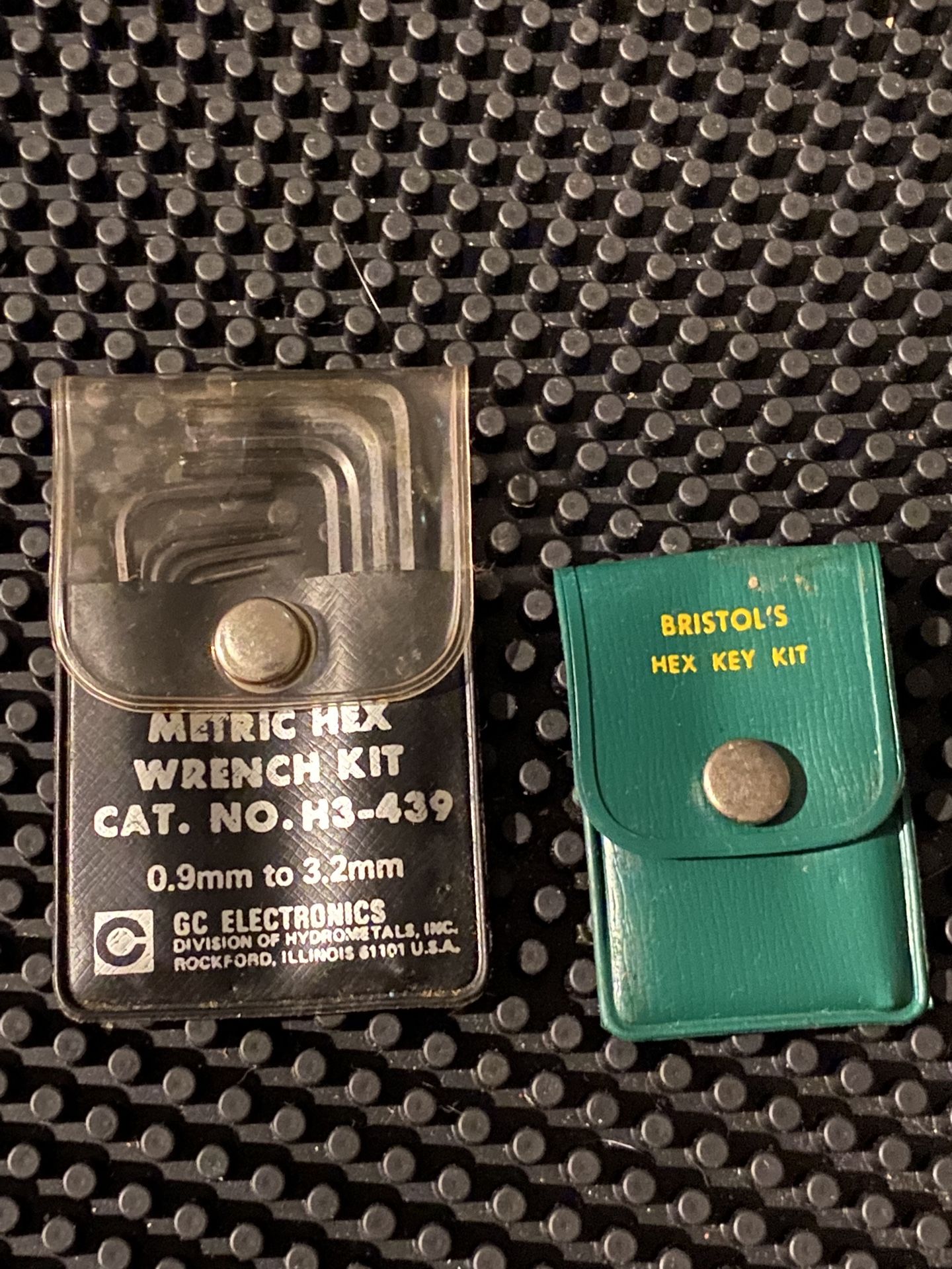 Vintage miniature Hex Key kits. HS-206 – Bristol Hex L-Key Kit (.028 thru .094) 6 piece set & GC Electronics H3-439 Metric Hex Key Set .9 to 3.2mm. V