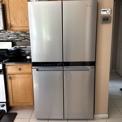 Whirlpool 4 door Refrigerator