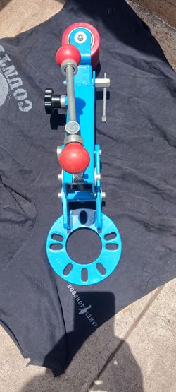 Fender roller tool
