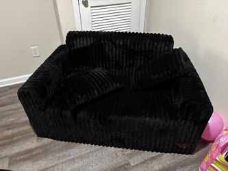 Love seat
