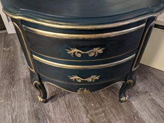 Vintage round table with drawers