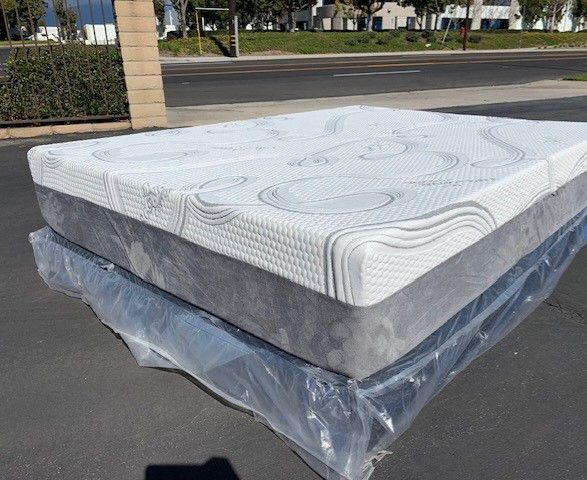 Full Organic Cool Gel Memory Foam!!