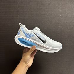 Nike Vomero 18 ( Men’s)