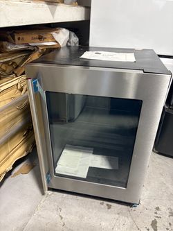 Stainless Steel Undercounter Beverage Refrigerator