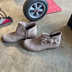 Size 4 Girls Boots