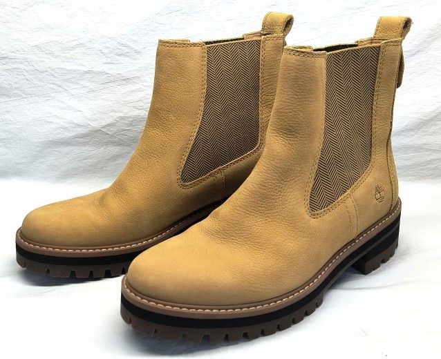 Timberland Courmayeur Valley Chelsea Women's Boots - Size 8.5