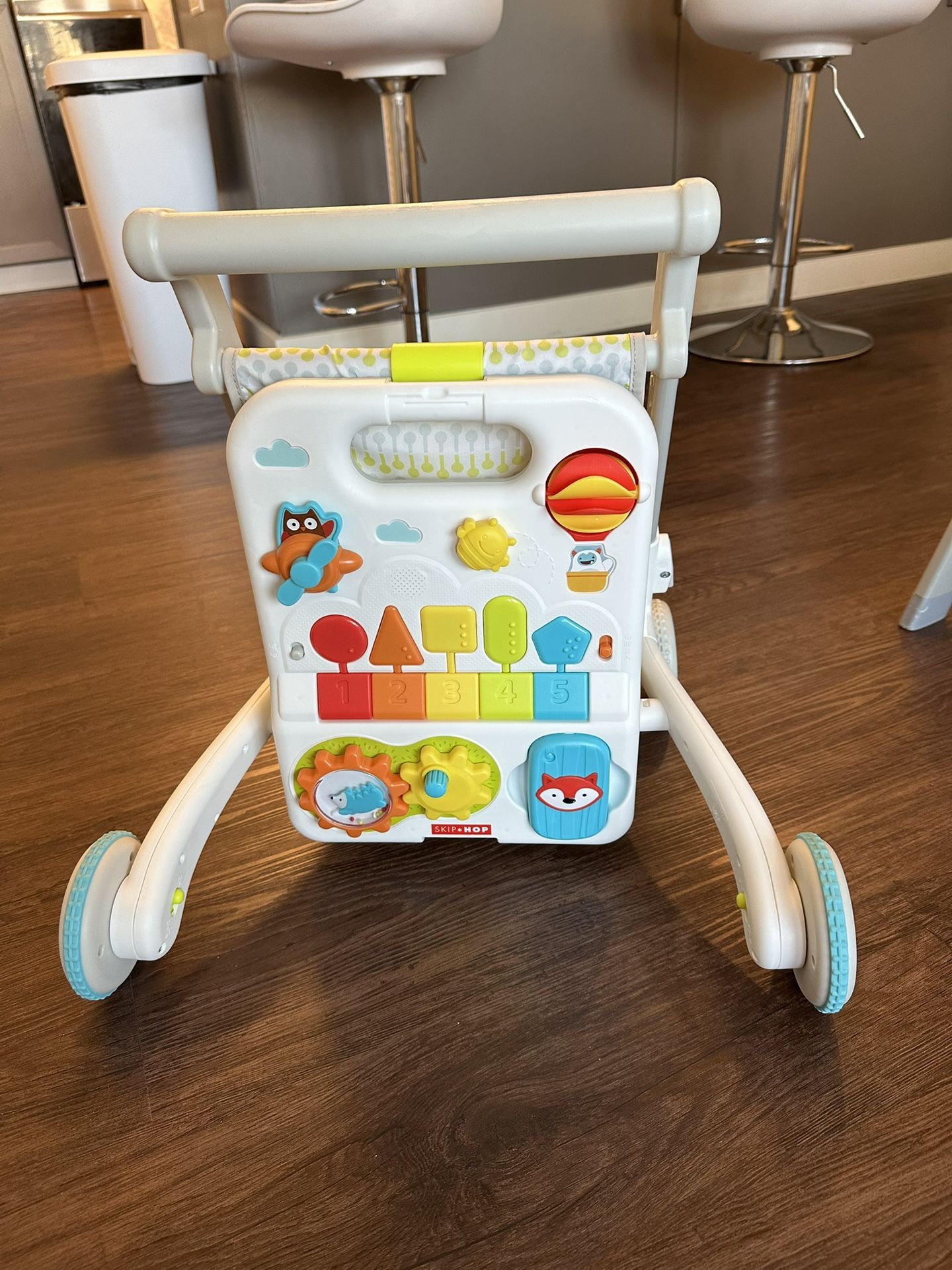 Activity walker baby toy