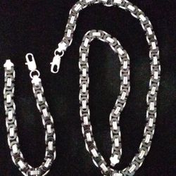 Absolutely Brilliant Pieces Men's Jewelry Set.