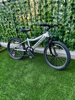 DIAMONDBACK OCTANE KIDS MOUNTAIN BIKE 20” Wheels