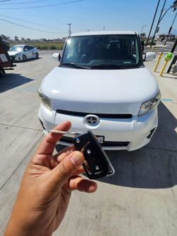 Car Keys N Remotes/ Llaves Con Control