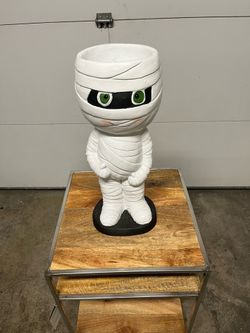 Evergreen Garden Mummy