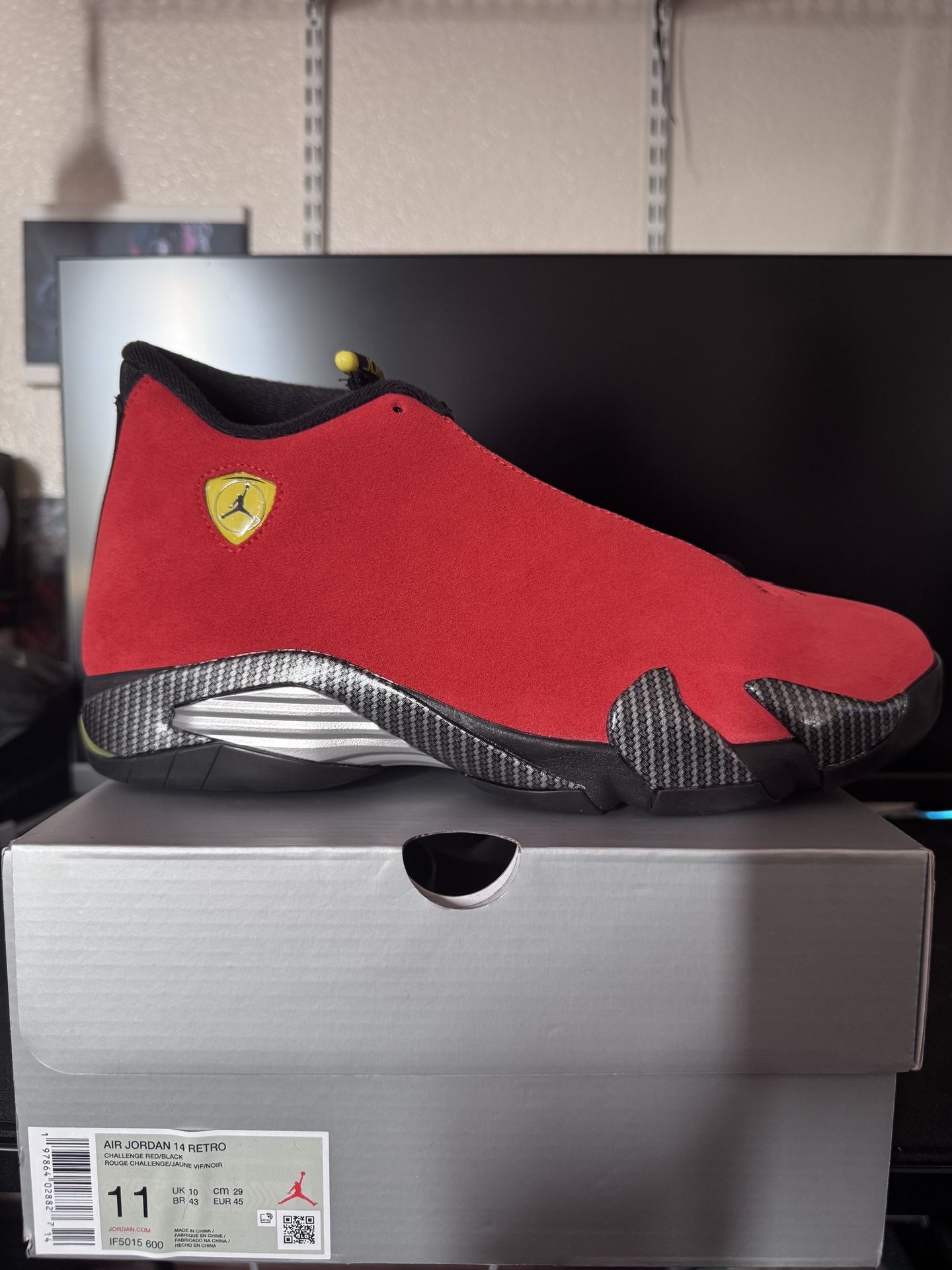 Jordan 14 Retro Ferrari 2025