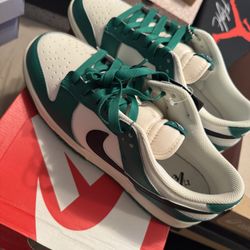 Nike Dunk Low Se Lottery Pack