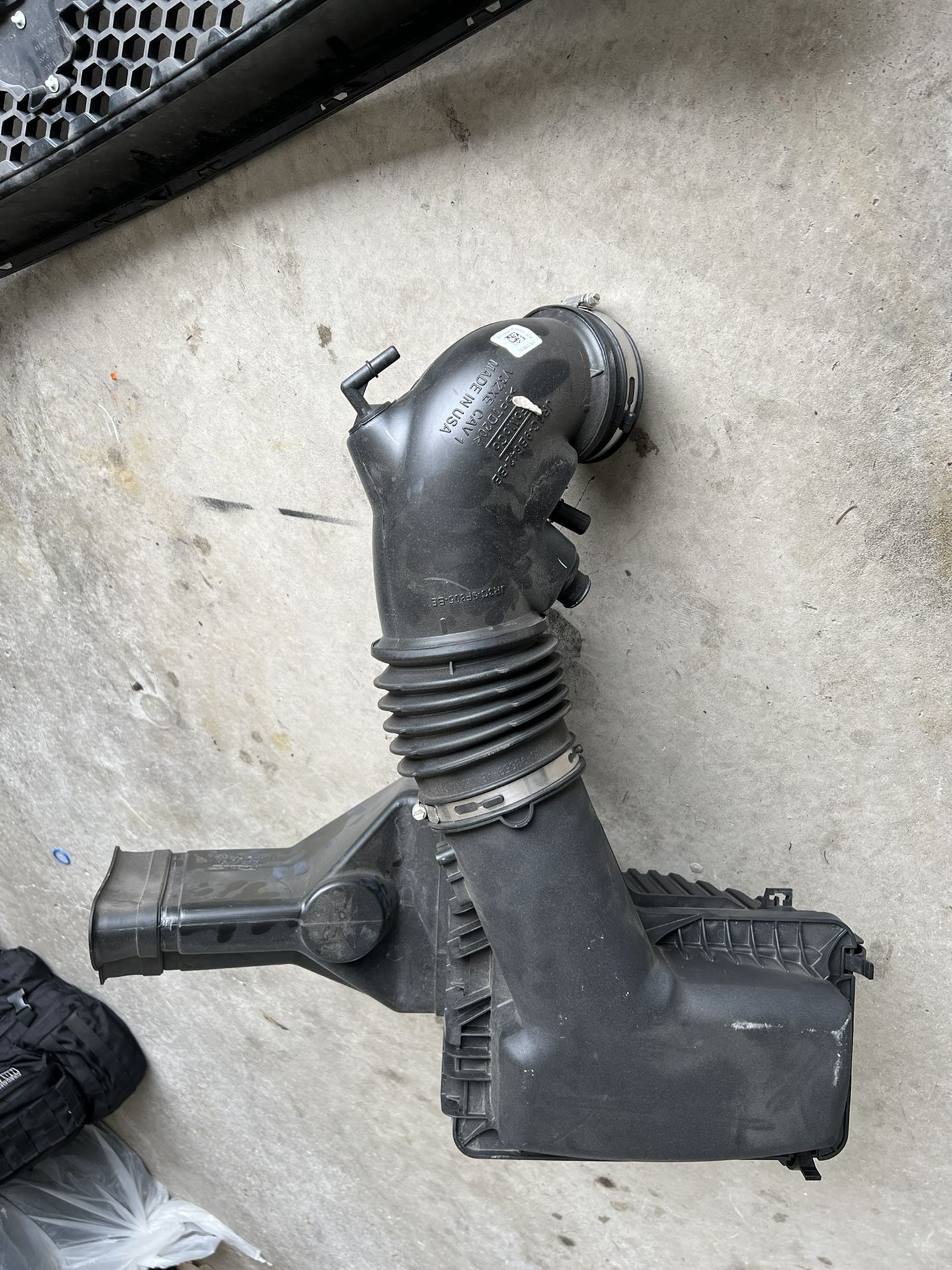 OEM cold Air Intake Mustang GT 2021