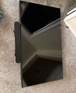 Heisense 55in TV w/ Sonos Sound Bar