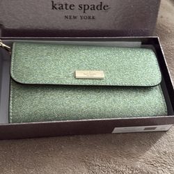 Kate Spade Kenzie Flap Wristlet