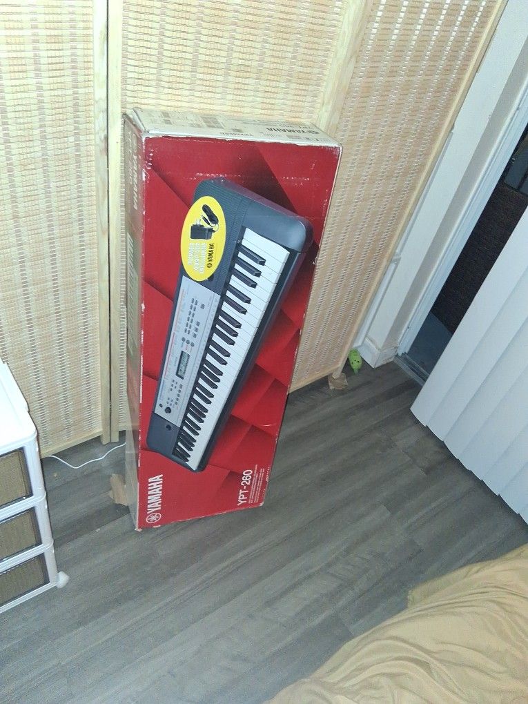 Yamaha Portable Keyboard