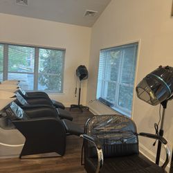 Hooded Hair Bonnet Dryer-Color: Black. 