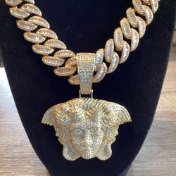 ✅Mens 5A CZ Diamond 💎 Ice Out Famous Medusa Charm Pendant 20MM 20Inch Cuban Chain