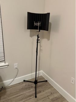 Microphone stand with shock mount and Isolation Filter