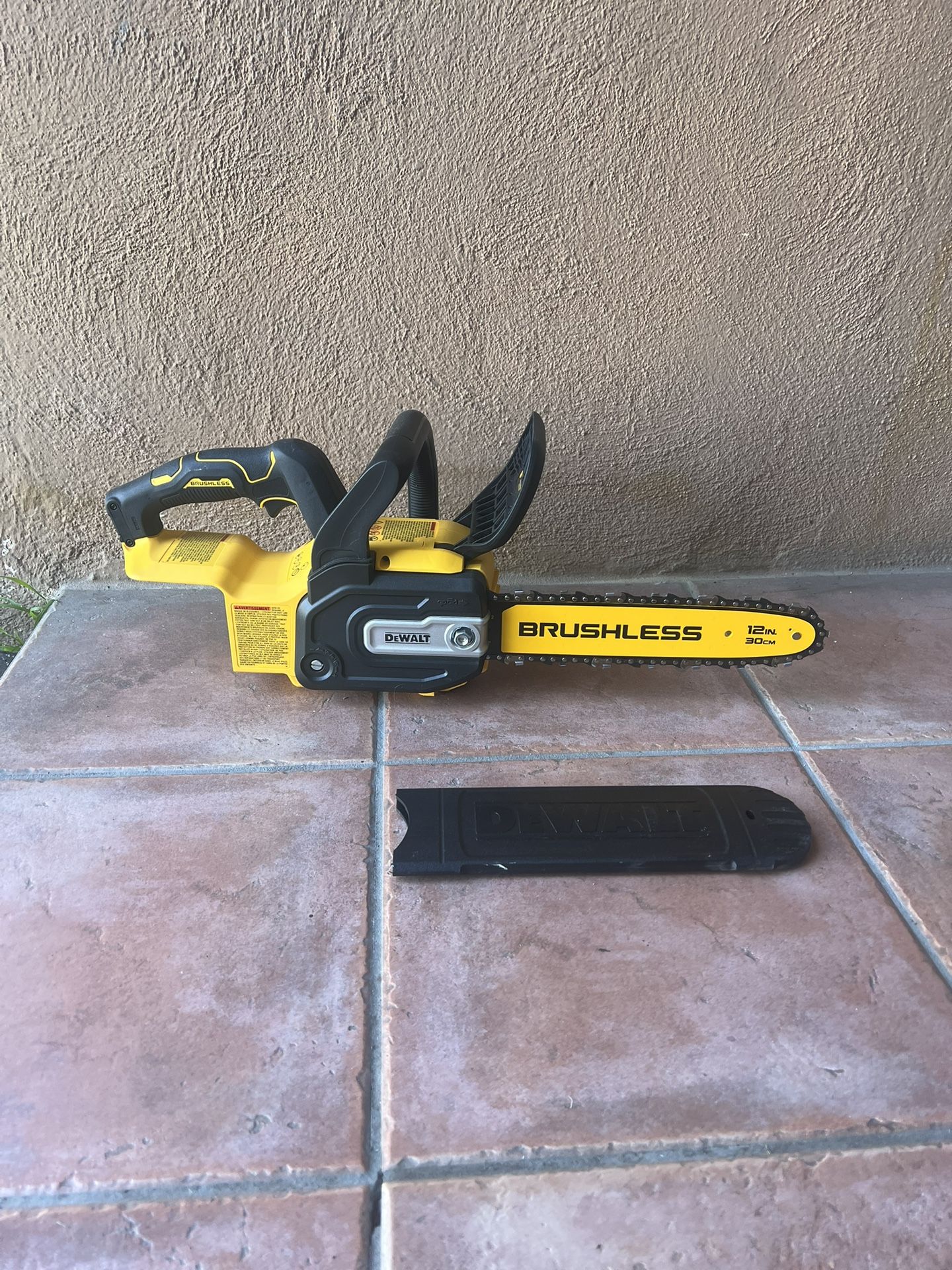DEWALT 20V MAX 12 in. Cordless Battery Powered Chainsaw (Tool Only)