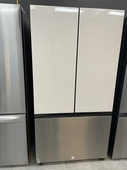 Samsung French Door Bespoke Refrigerator In White Glass & Stainless Steel