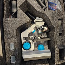 Microscope Kit in protective zipper case