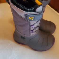 Girls Snow Boots Size 9