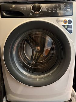 Electrolux Stackable Washer & Gas Dryer Set – Works Great