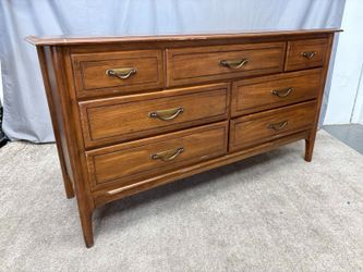 OWOSSO Vintage Mid Century 7-Drawer Low Dresser