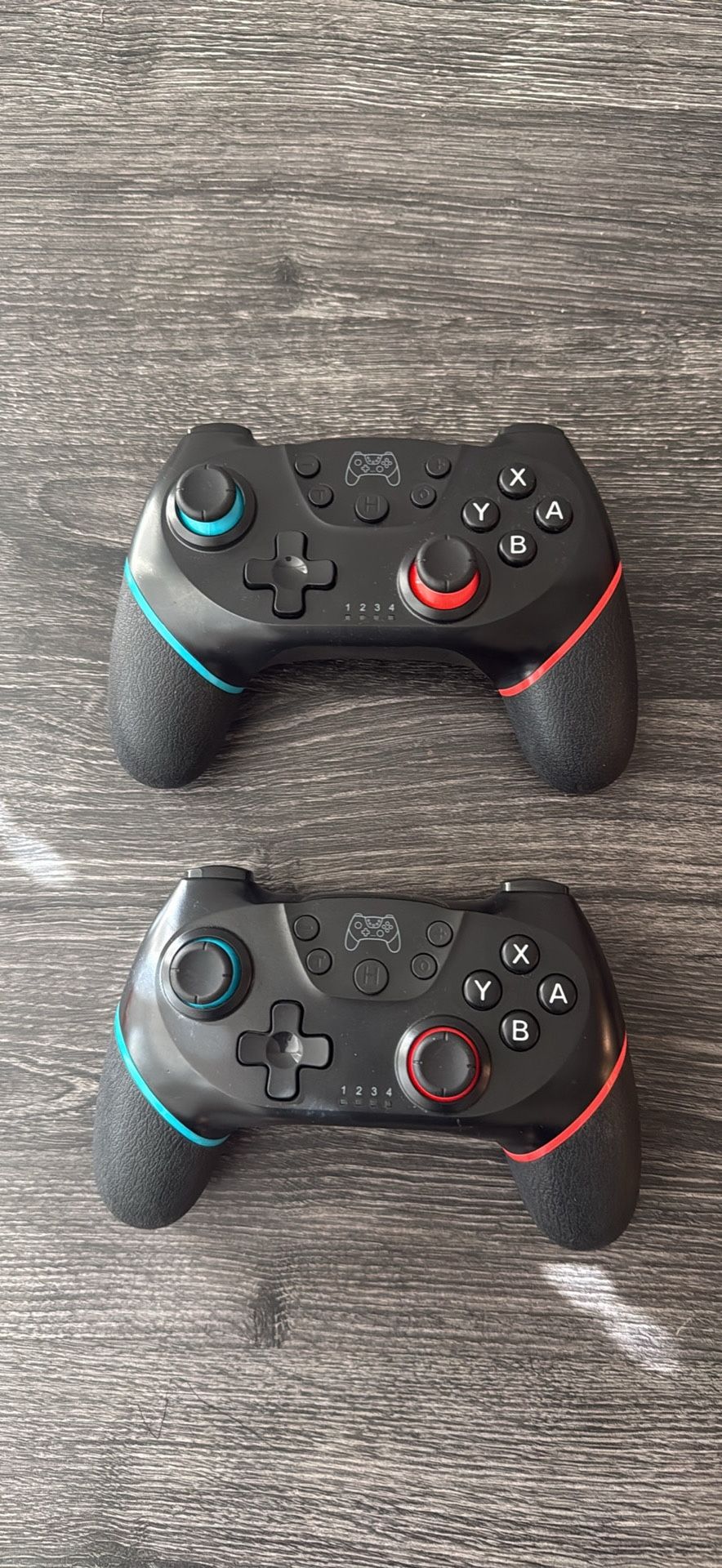 Nintendo Switch Controllers (WITH CHARGER)
