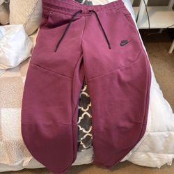 Nike Tech Joggers 