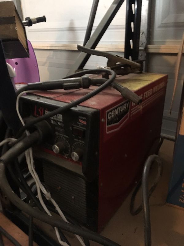 Century welder wire feed for Sale in Bakersfield, CA - OfferUp