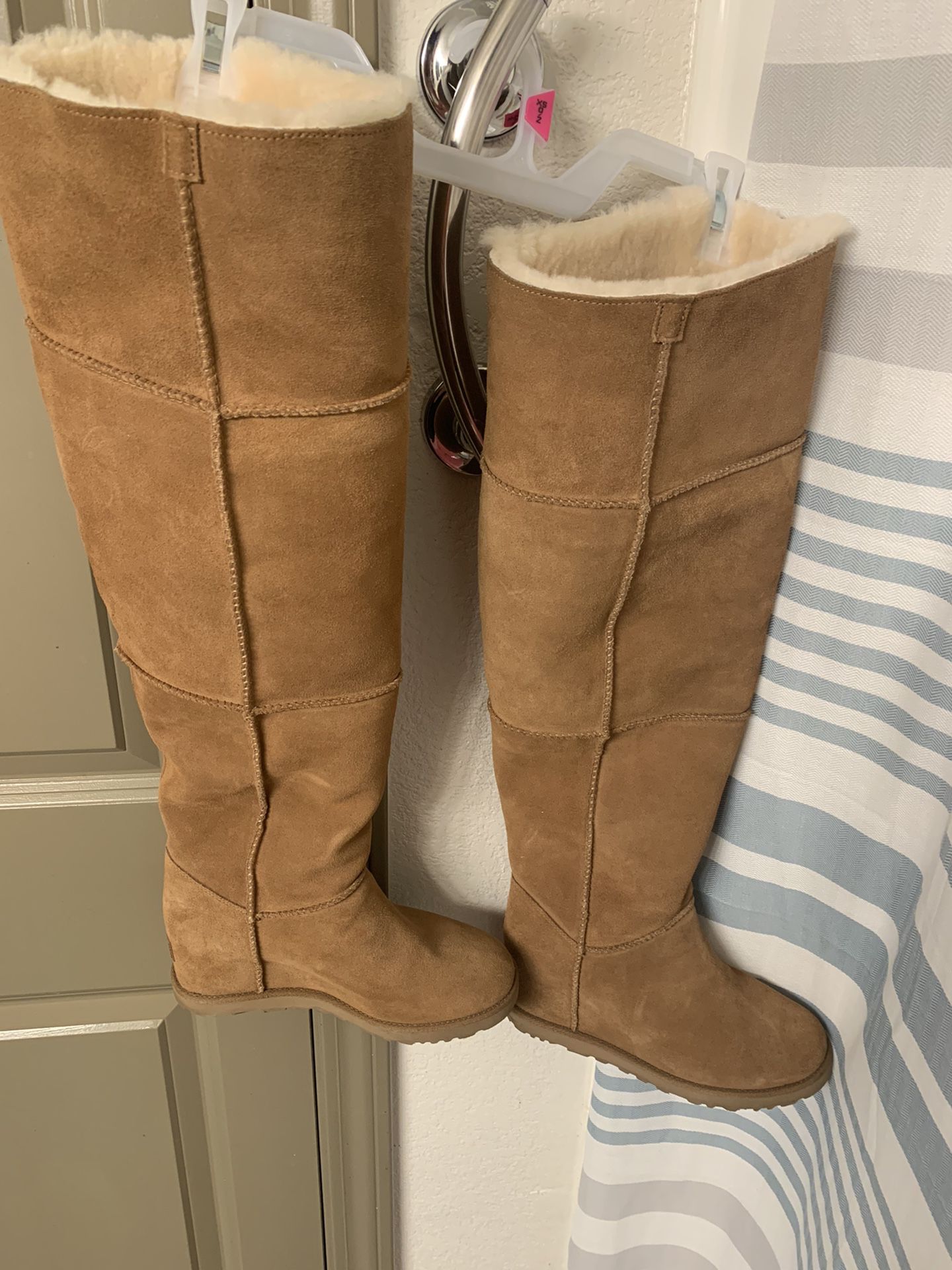 Authentic Ugg Femme Classic Over The Knee Boot Size 7