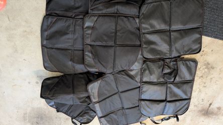 Carseat mat to put under in car (3 units)